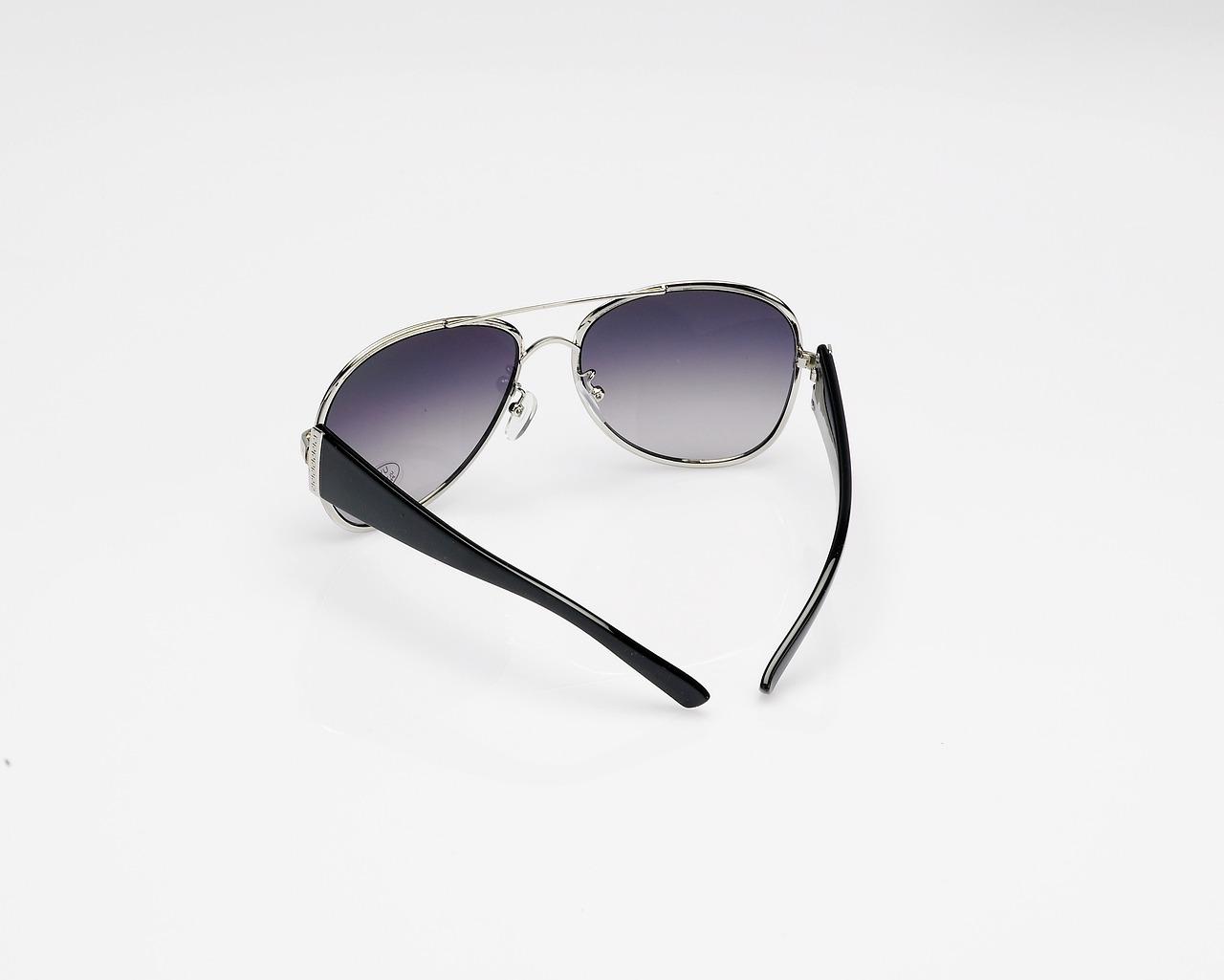 sunglasses, glasses, trend-94813.jpg
